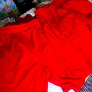 Brand new riddlele gym shorts with pockets